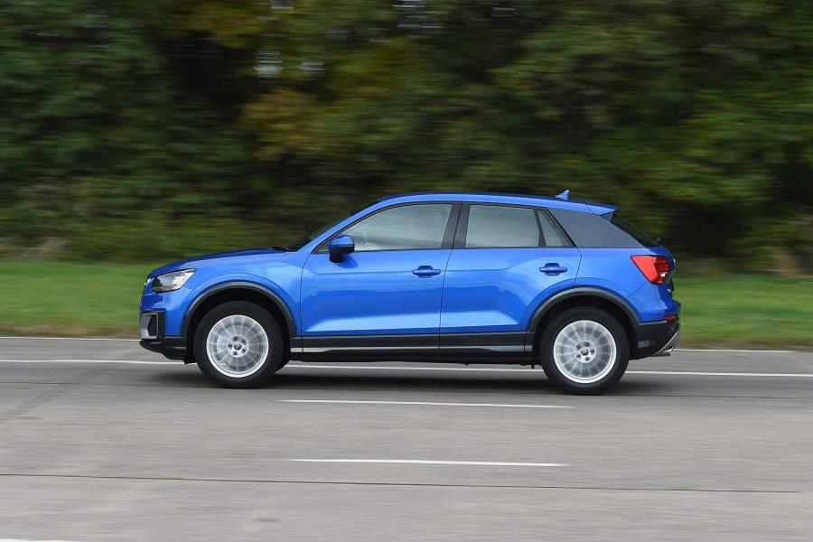  Audi Q2 TDI Design 2016 года  (UK) (фото 24 из 30)